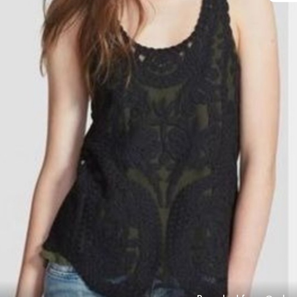Painted threads xs Lace Sleeveless Top black tank medium tag
